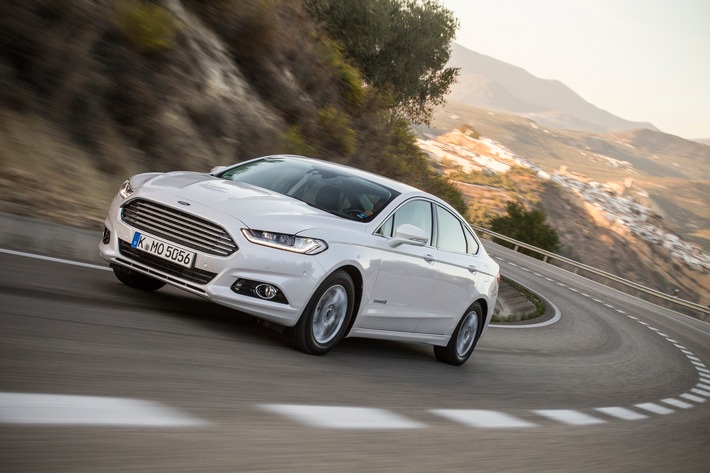 Ford bringt 2019 die Turnier-Version des Mondeo Hybrid auf den Markt (FOTO)