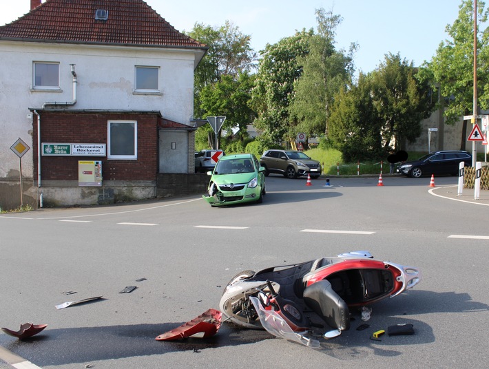 POL-MI: Roller-Fahrer bei Unfall verletzt