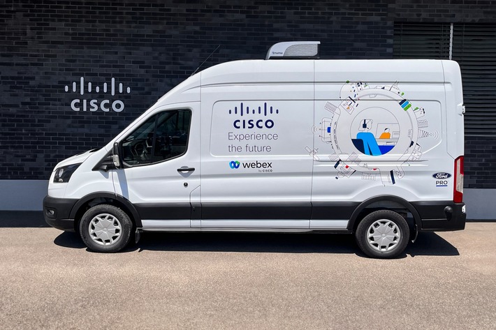 Cisco und Ford statten in der Schweiz einen vollelektrischen Ford E-Transit mit modernster Hybrid-Work-Technik aus