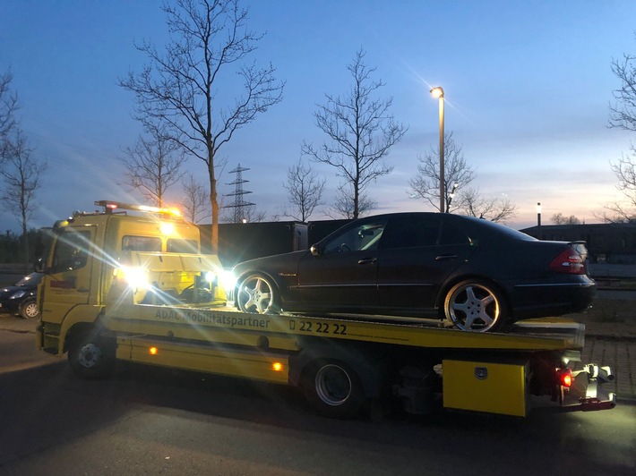 POL-GE: Gemeinsame Pressemitteilung der Polizei und der Stadt Gelsenkirchen: Bilanz nach Verkehrssicherheitsaktion am "Car-Freitag"