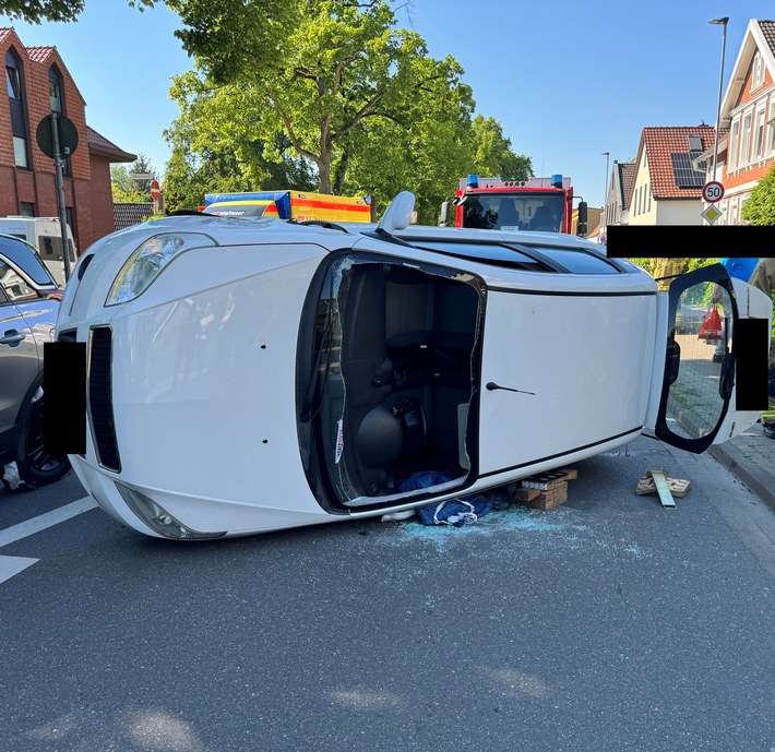 POL-WHV: Verkehrsunfall in Wilhelmshaven - 60-jähriger Fahrzeugführer leicht verletzt