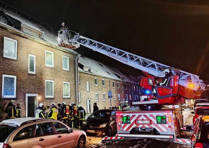 FW-BO: Wohnungsbrand in Grumme - Eine Person durch Brandrauch leicht verletzt