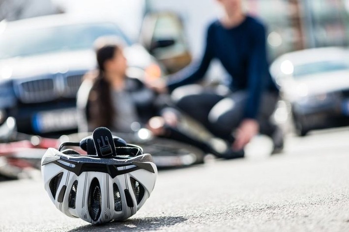POL-ST: Kreis Steinfurt, zahlreiche Unfälle mit Fahrrädern, Pedelecs und E-Bikes, teils mit Schwerverletzten, Polizei-Tipp: Helm verhindert Schlimmeres!