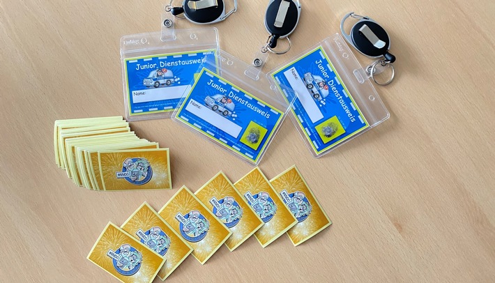 POL-OB: #NMDO - Polizei verteilt goldene Sticker und Junior-Dienstausweise