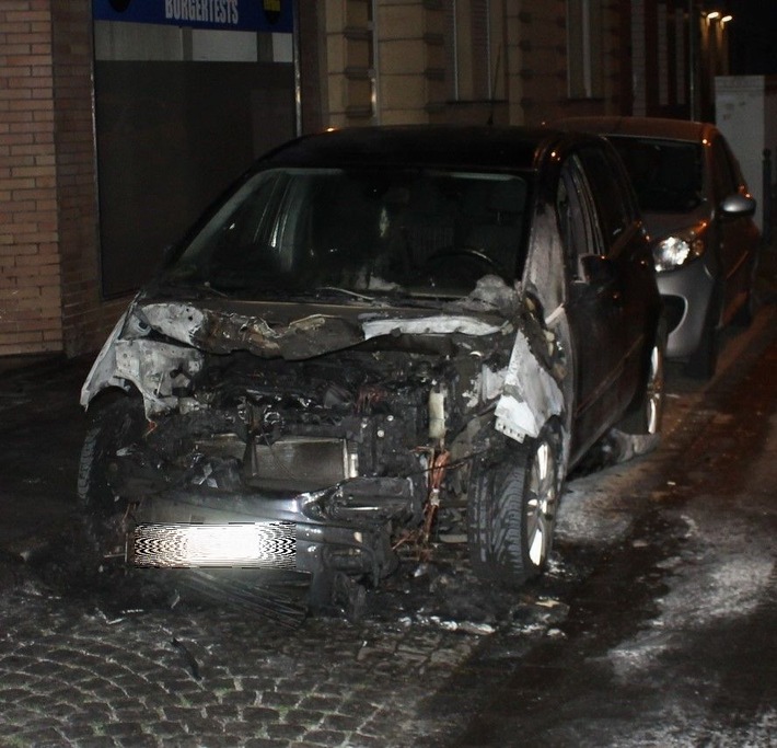 POL-OB: #Zeugenaufruf nach Fahrzeugbrand