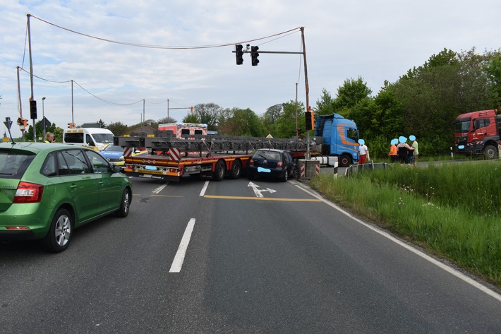 POL-HI: Vollsperrung der B6 im Berufsverkehr nach Verkehrsunfall