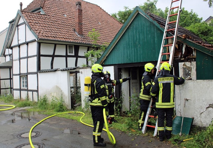 POL-MI: Zwei kleinere Einsätze für Polizei und Feuerwehr