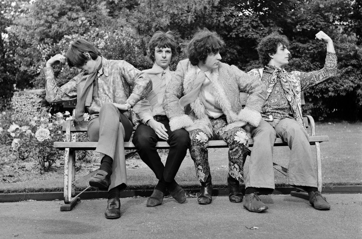 Streamingtipps 2. Februarhälfte 2024: Das Buch meines Lebens: Mit Alice Merton | Ukraine - Zwei Jahre Krieg | Die Geschichte von Syd Barrett & Pink Floyd