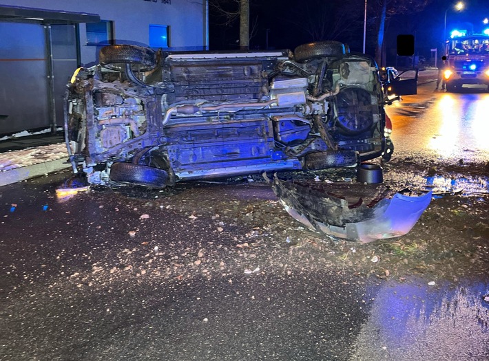 POL-MI: Alkoholisierter verunglückt mit seinem Wagen