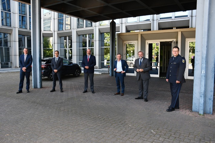 POL-D: Sicherheitskonferenz in der Landeshauptstadt - Stadt, Polizei und Justiz trafen sich zum gemeinsamen Austausch