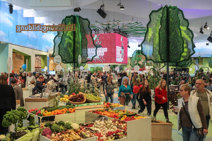 Grüne Woche 2020: &quot;Du entscheidest&quot; / Das Bundesministerium für Ernährung und Landwirtschaft stellt in seiner Sonderschau in Halle 23a die Verbraucher und deren Einflussmöglichkeiten in den Mittelpunkt