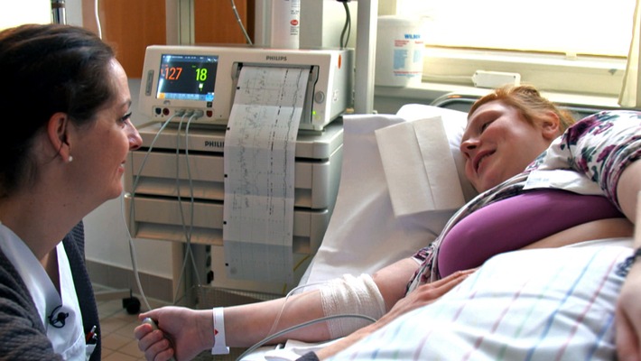 Neu bei RTL II: "Wir werden Hebamme!"