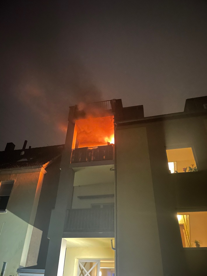 FW Witten: Brand auf einem Balkon