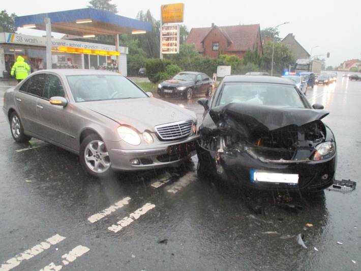 POL-NI: Verkehrsunfall in Nienstädt