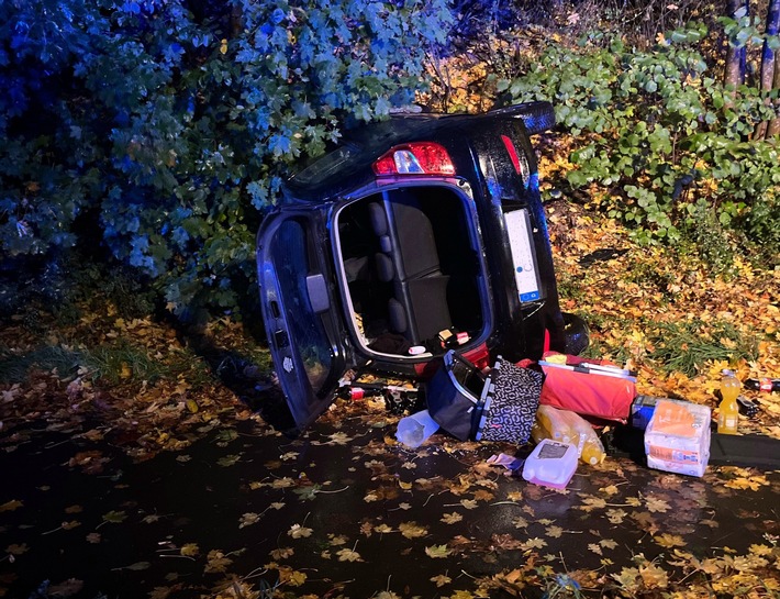 POL-ME: Drei Schwerverletzte bei Verkehrsunfall - 2510088