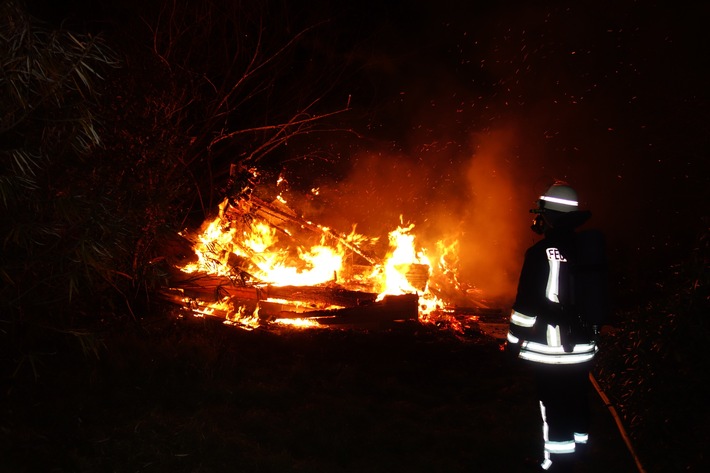 FW Bremerhaven: Sonntag, 17.11.2019: Hohes Einsatzaufkommen bei der Feuerwehr Bremerhaven