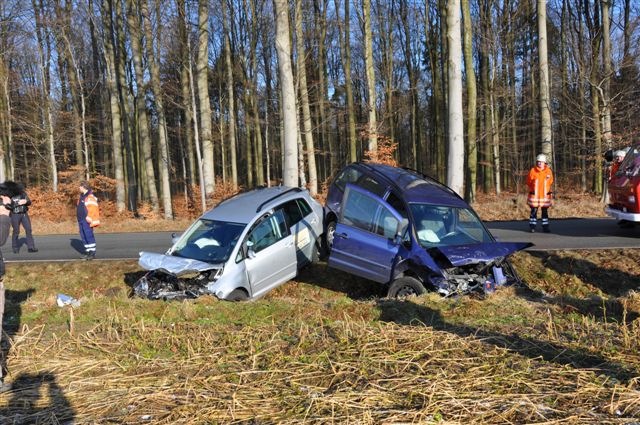 POL-WL: Thieshope - Schwerer Verkehrsunfall