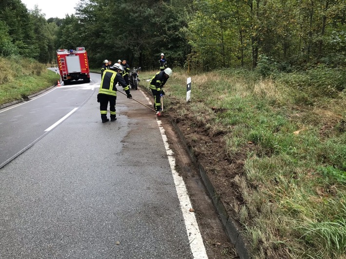 POL-PPWP: Nach Blick aufs Navi schwer verletzt