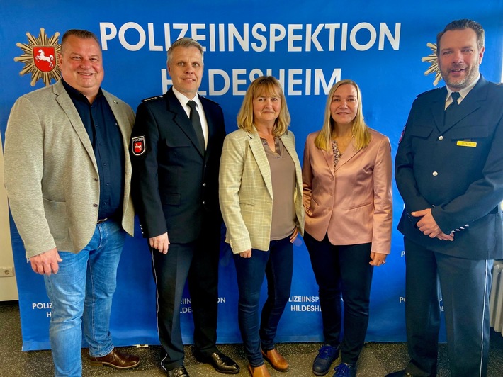 POL-HI: Polizeidirektorin Marion Misfeld folgt Kriminaloberrätin Sylke Hanke - Zentraler Kriminaldienst der PI Hildesheim unter neuer Leitung