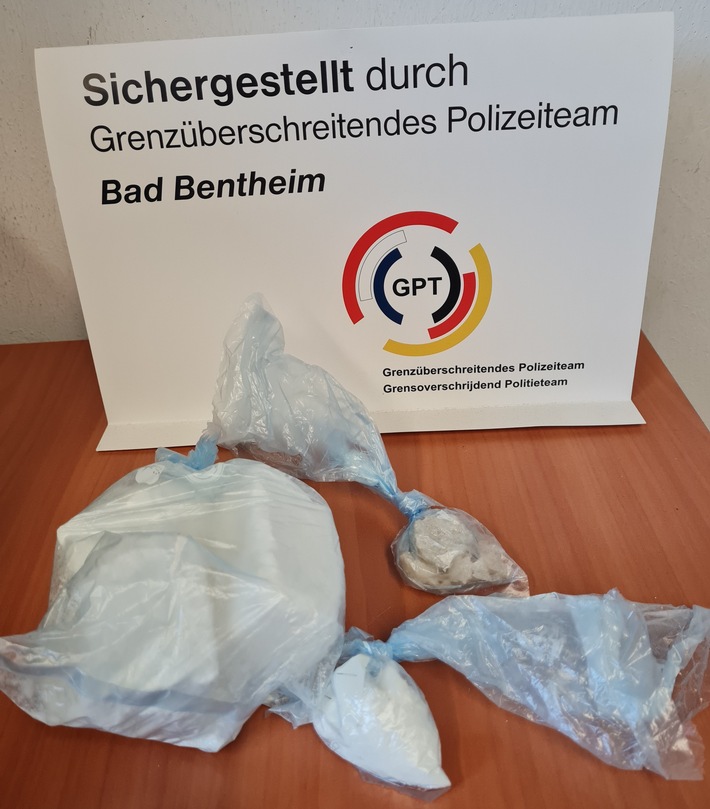 BPOL-BadBentheim: Drogen im Wert von rund 21.000 Euro in der Unterhose / Deutsch-Niederländisches Polizeiteam erfolgreich