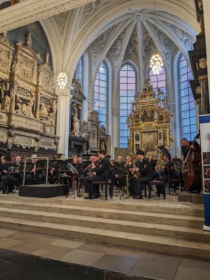 POL-CE: Das Polizeiorchester aus Niedersachsen kommt in die CD Kaserne