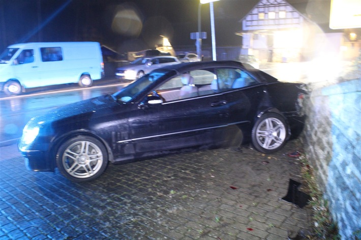 Verkehrsunfall mit einem Verletzten – Vorwärts- und Rückwärtsgang verwechselt