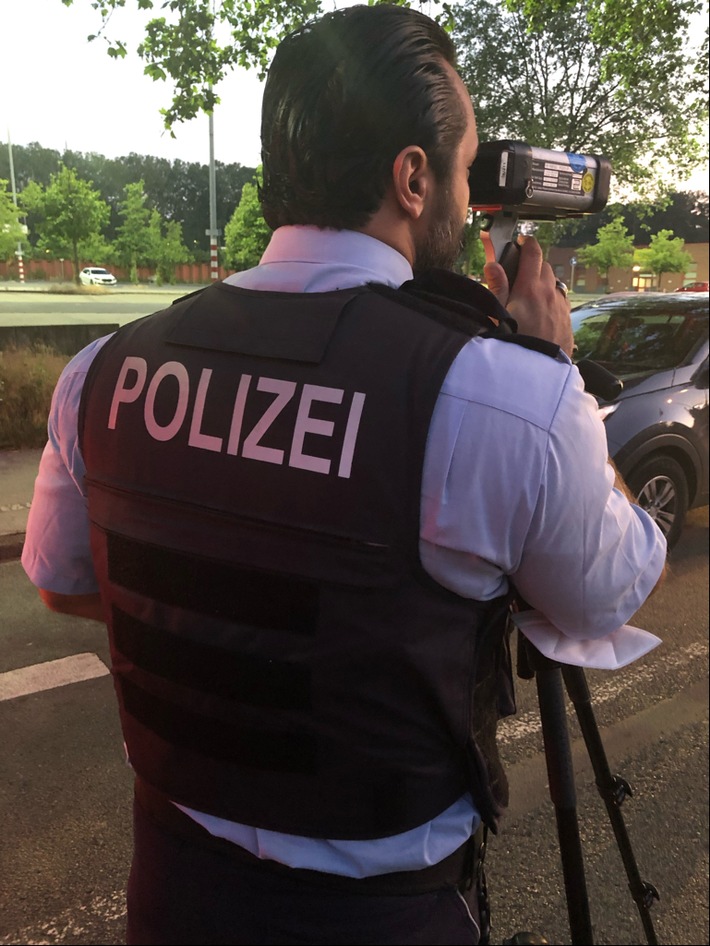 POL-DU: Norden: Polizei nimmt Raser-, Poser- und Daterszene ins Visier