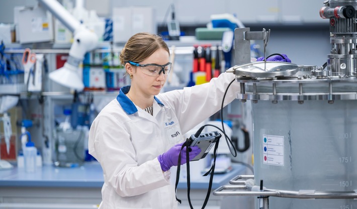 Entwicklung zielgerichteter Biologika - wie das Hochskalieren vom Labor- in den Produktionsmaßstab am BioCampus Frankfurt funktioniert