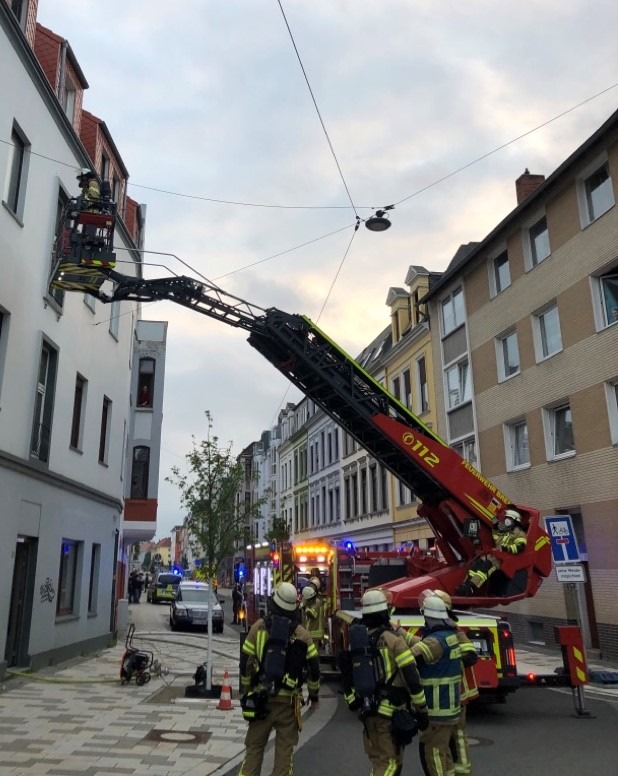 FW Bremerhaven: Zimmerbrand in Lehe