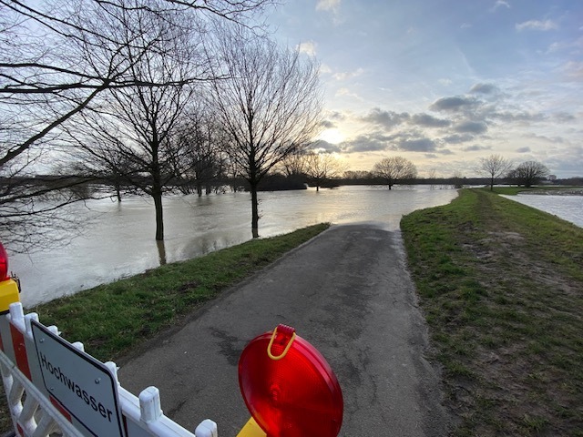 FW Hannover: Leichte Entspannung in der Hochwasserlage