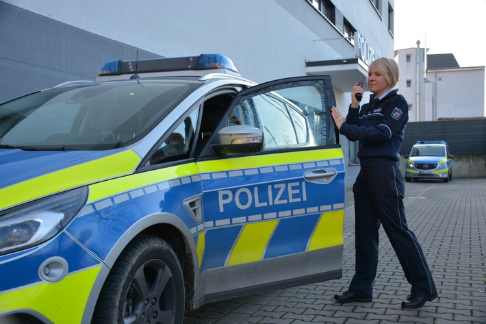 POL-ME: Motorrad der Marke Kawasaki entwendet - die Polizei ermittelt - Monheim am Rhein - 2407078