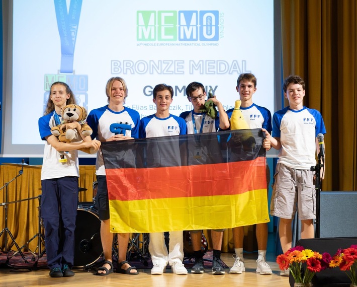 Junge Mathe-Talente feiern Erfolge bei der Mitteleuropäischen Mathematik-Olympiade: Thore Schüttemeyer aus Syke gewinnt Bronze