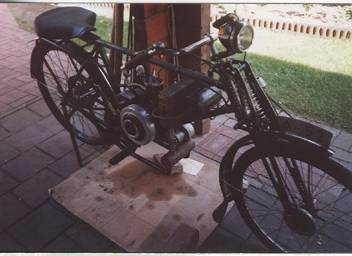 POL-CUX: Oldtimer-Motorrad gestohlen (Bild als Download in der digitalen Pressemappe s.u.)