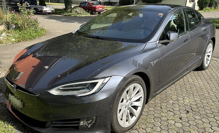 HZA-UL: Tesla aus der Schweiz verzollt / ohne Anmeldung über die Grenze