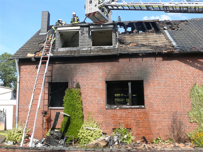 POL-DN: Hoher Sachschaden nach Wohnhausbrand