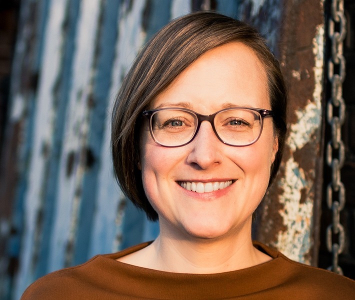 Preis für digitalen Journalismus vergeben - Prof. Christina Elmer erhält den scoop-Award 2023 / Weiterer Text über ots und www.presseportal.de/nr/8218 / Die Verwendung dieses Bildes für redaktionelle Zwecke ist unter Beachtung aller mitgeteilten Nutzungsbedingungen zulässig und dann auch honorarfrei. Veröffentlichung ausschließlich mit Bildrechte-Hinweis.