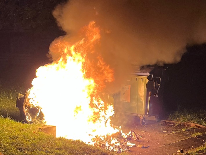 POL-HA: Zeugen nach Müllcontainer-Brand gesucht