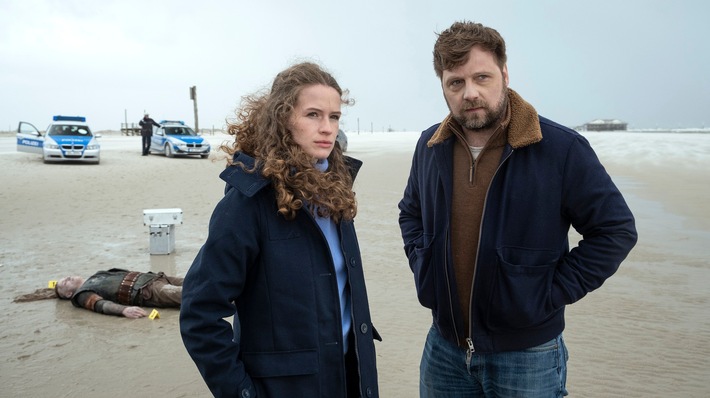 Das Erste: Drehschluss für den ARD-Degeto-Thriller &quot;Die Toten am Meer - Der Wikinger&quot; (AT) mit Marlene Tanczik, Christoph Letkowski, Charlotte Schwab und Max Herbrechter