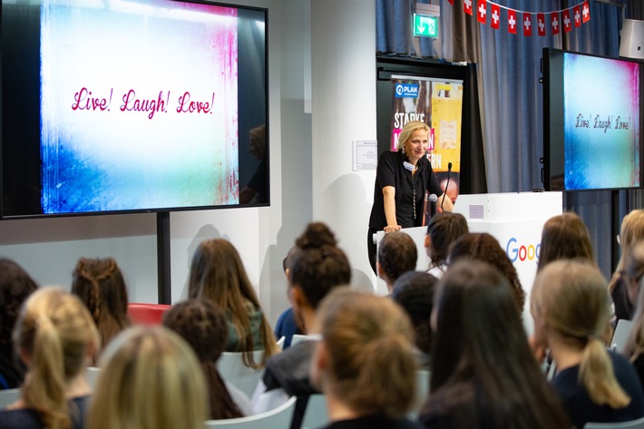 Erster Schweizer Girls&#039; Summit: 80 Mädchen feiern ihren Tag mit Plan und Google