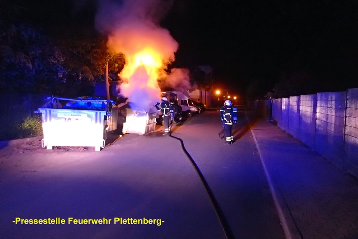 FW-PL: Müllcontainerbrand und zwei automatische Feuermeldungen