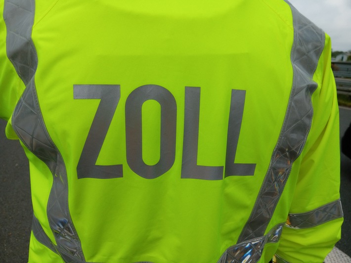 HZA-BI: 15 illegal beschäftigte Bauarbeiter entdeckt/Bielefelder Zoll kontrolliert Baustelle in Halle (Westf.)