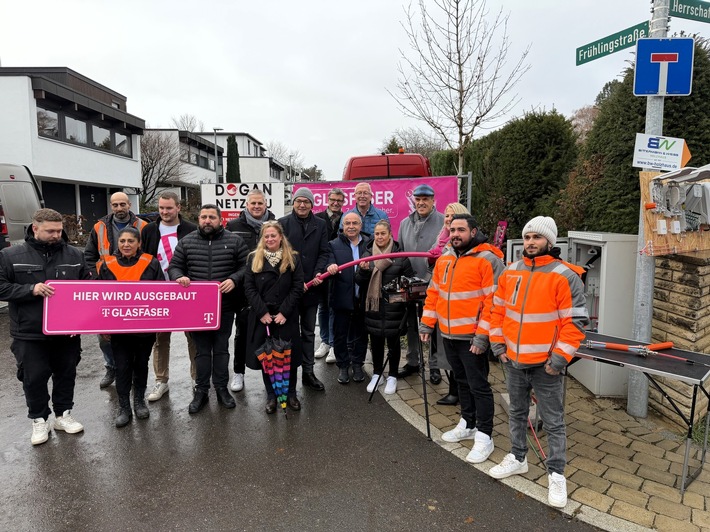 Telekom bringt Glasfaser nach Bad Boll