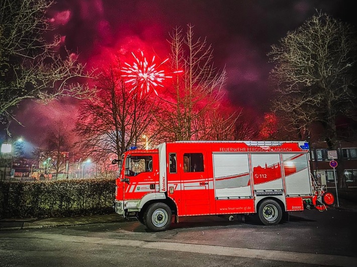 FW-GL: Silvester 2025/26: Feuerwehr Bergisch Gladbach bereitet sich auf erhöhte Einsatzlage vor