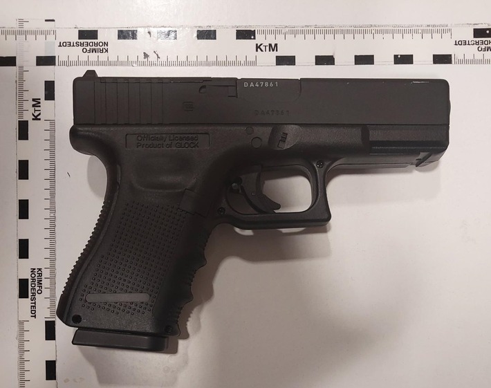 BPOLI DD: Einsatzreiches Wochenende für die Bundespolizeiinspektion Dresden: Waffe sichergestellt und Haftbefehle vollstreckt