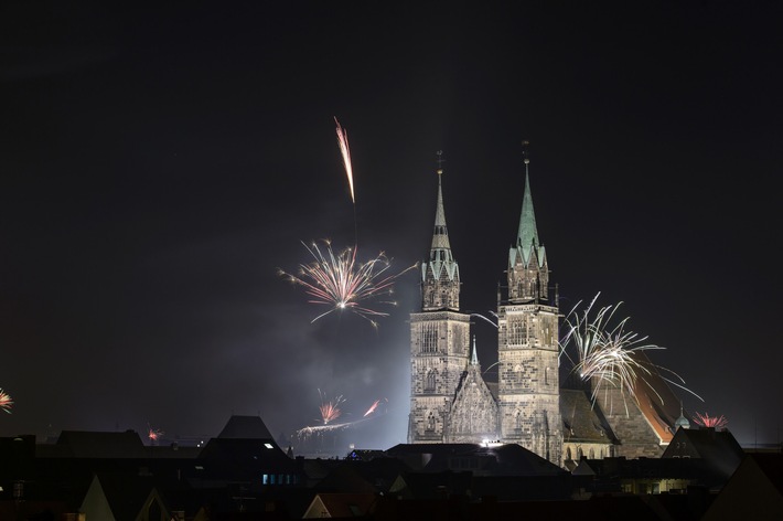 4. Silvestival lockt mit prallem Mix aus Musik und Show in Nürnbergs Altstadt