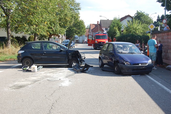 POL-PDKL: Verletzte bei Verkehrsunfall