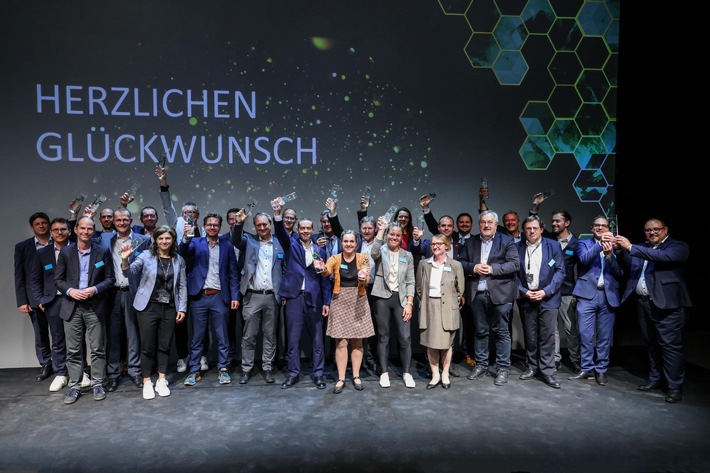 Innovation in Aktion: Topteams der Verwaltung im Finale des eGovernment-Wettbewerbs / Ab sofort läuft das Online-Voting zum Publikumspreis