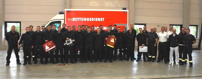 FW-DO: Feuerwehr Dortmund
Beginn der &quot;Kombiausbildung Notfallsanitäter&quot;