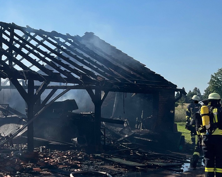 POL-MI: Scheunenbrand beschäftigt Einsatzkräfte