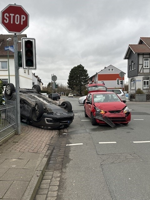 POL-NI: Bad Nenndorf - Verkehrsunfall Kreuzung Horster Straße